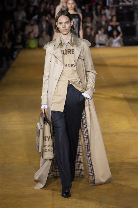 cinture burberry 2020|Runway Looks .